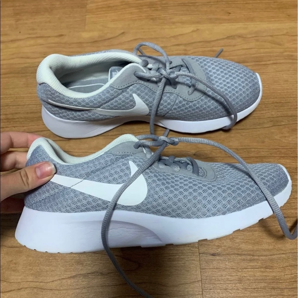 Nike roche